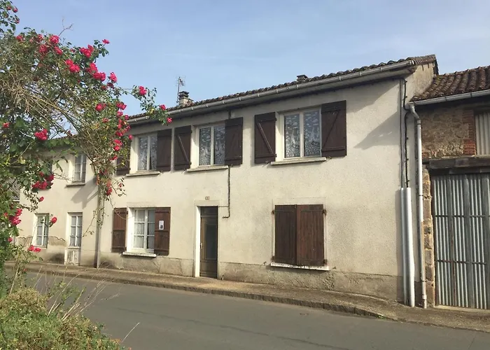 Slashdindonneau Quarto em Acomodações Particulares Chirac (Charente)