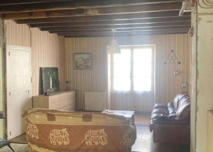 Slashdindonneau Quarto em Acomodações Particulares *